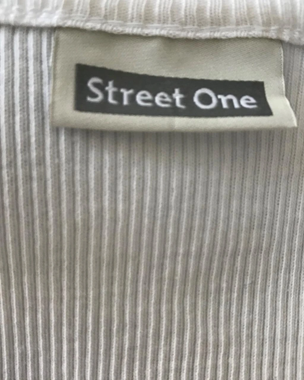 Street One M38 jolie blouse côtelée blanche avec finition en dentelle . – photo 7